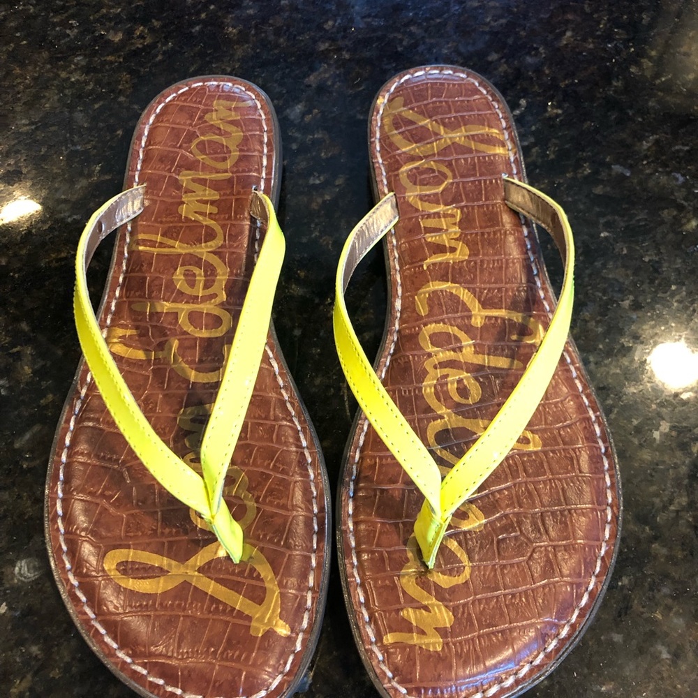Sam Edelman neon yellow flip flops 8.5